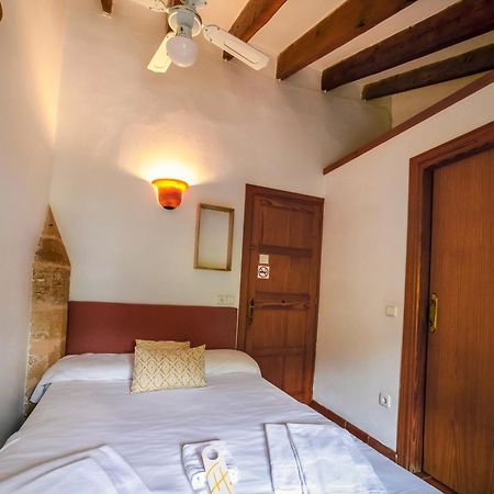 Petit Hotel Hostatgeria La Victoria アルクディア エクステリア 写真